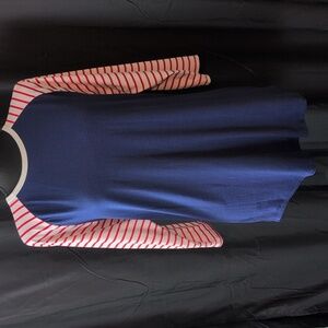 Lularoe‎ Tee. Medium. Euc